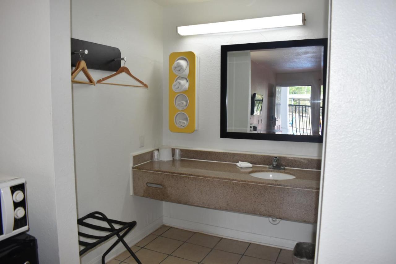 Motel 6 Lake Charles, La 외부 사진